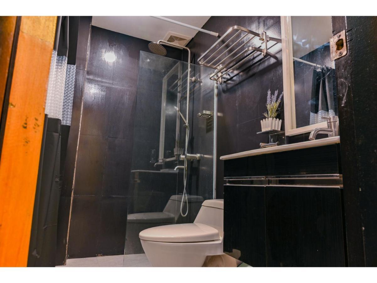 Capital O 890 Nami Hotel Tagaytay タガイタイ エクステリア 写真